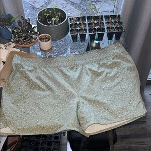 Polka Dot Women's Swim Shorts XXL